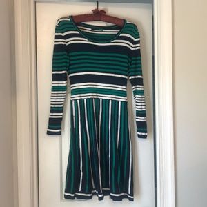 Knit striped dress. Non smoking home